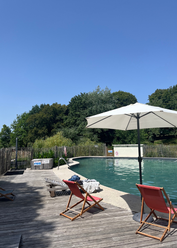 Piscine à l'îlot